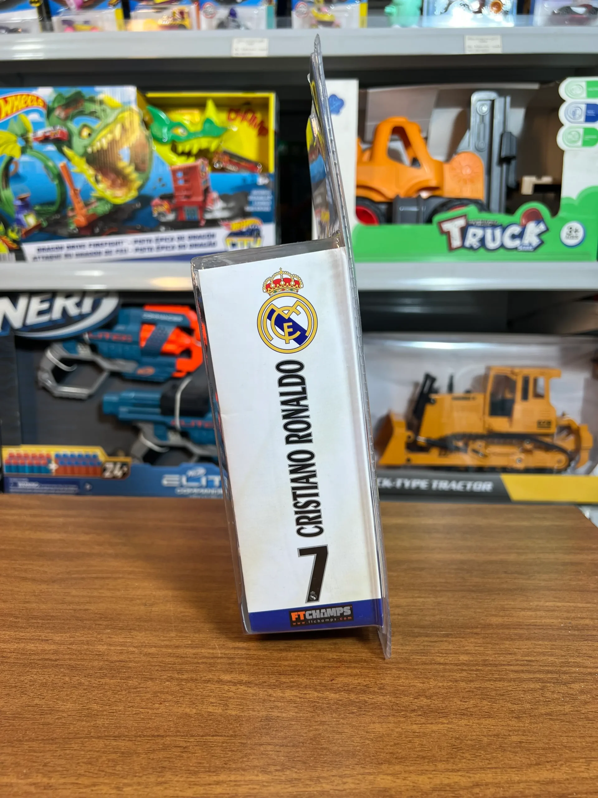 IMG_7832 کنار بسته یندس فسگور کریستینو رونالدو