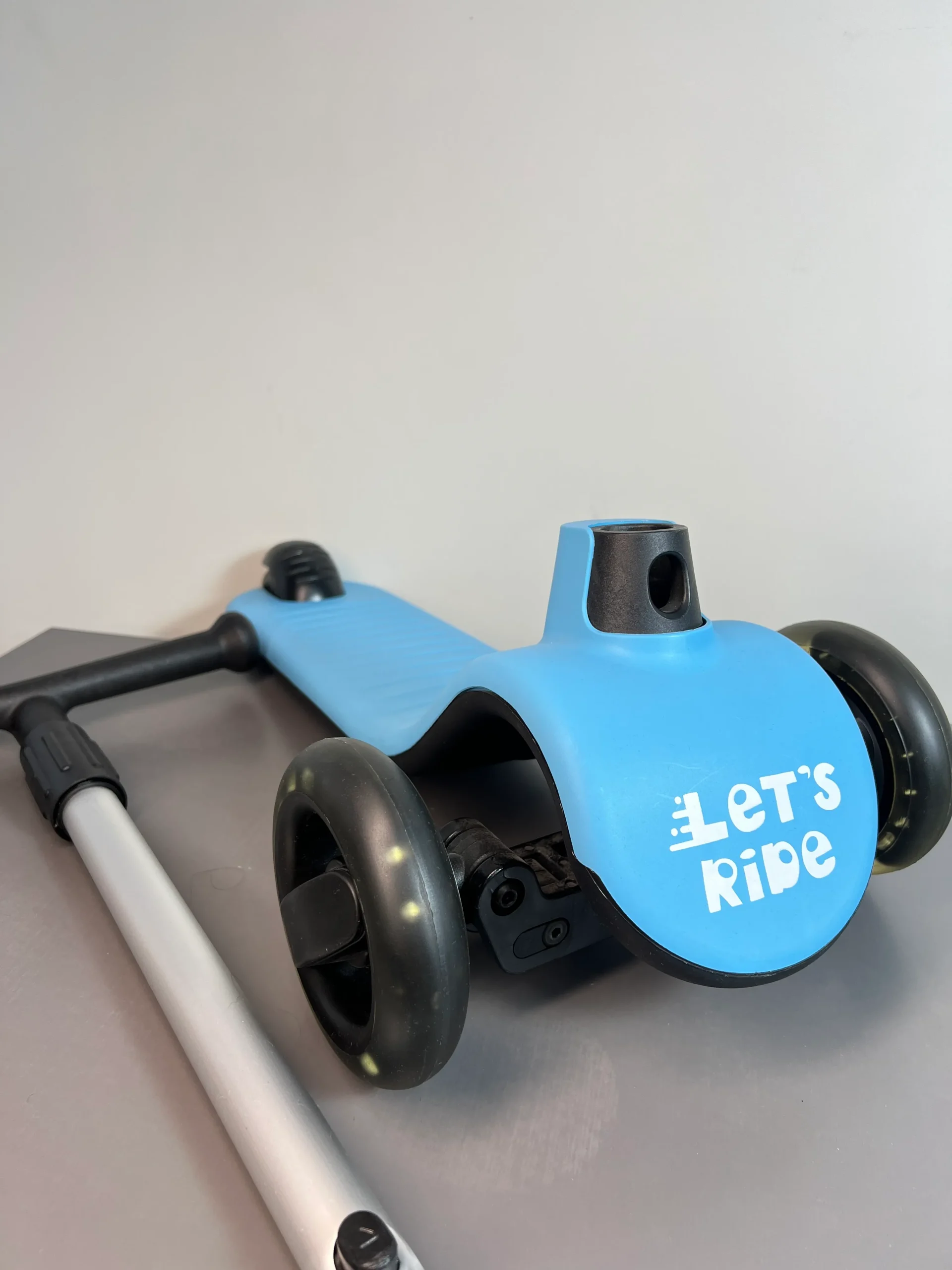 2 اسکوتر سه چرخ LetsBeChild بدون دسته